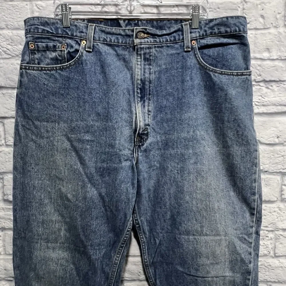 Vintage Levis 90’s Jeans Men Blue 550 Relaxed Fit Tapered Leg Denim Sz 40X30 USA